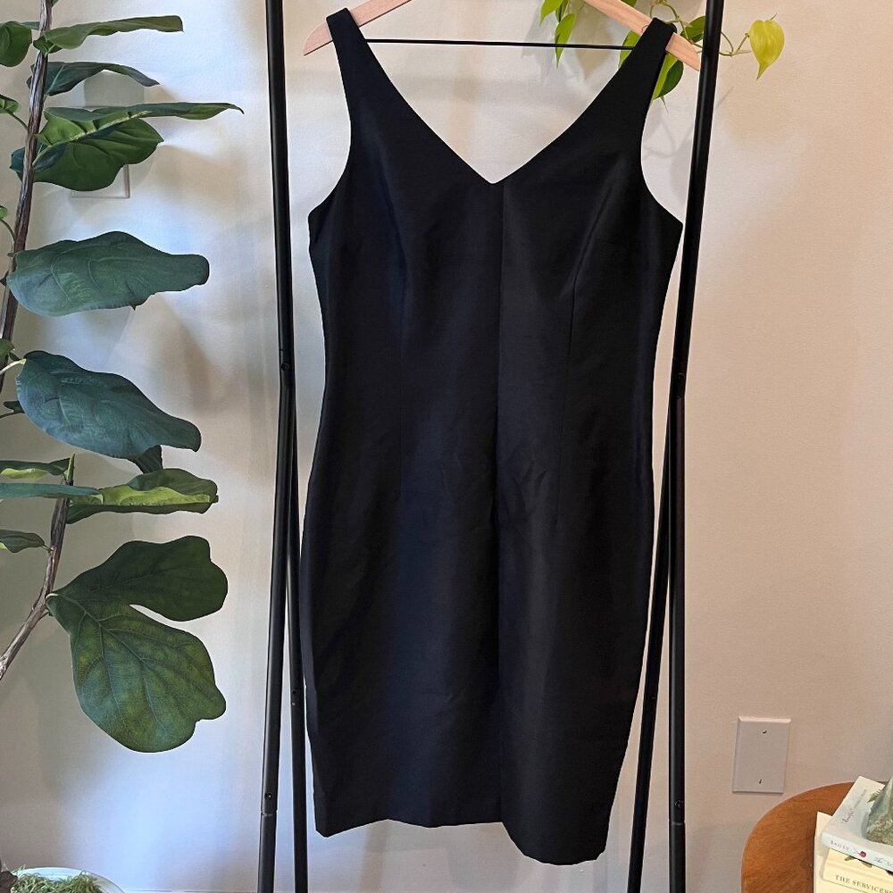 Laundry by Shelli Segal Black Silk Sheath Dress 12 Sleeveless V-Neck Open Back - Picture 1 of 8